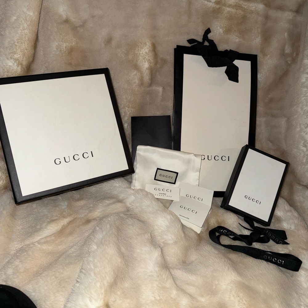 Gucci Black and White Gift Box Collection